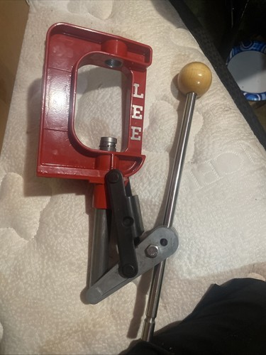 Lee precision reloading - lee,